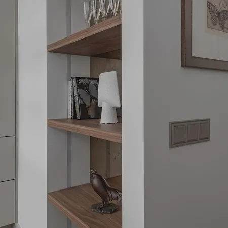 Puodziu 5 - Self Check In, , Center *