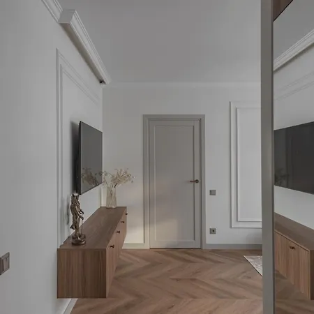 Puodziu 5 - Self Check In, , Center